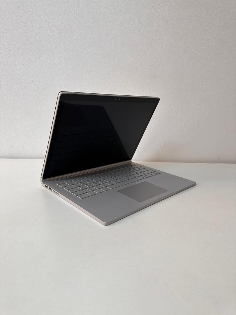 تبلت مایکروسافت مدل surface book2 ( استوک)