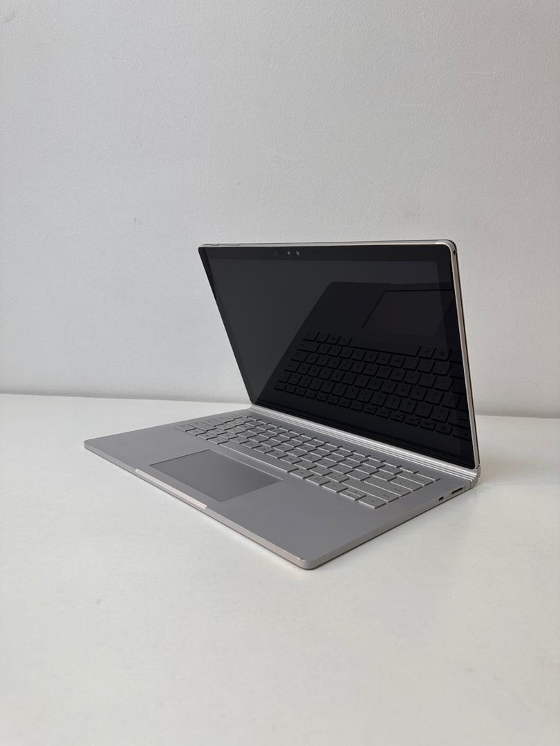 تبلت مایکروسافت مدل surface book2 ( استوک)