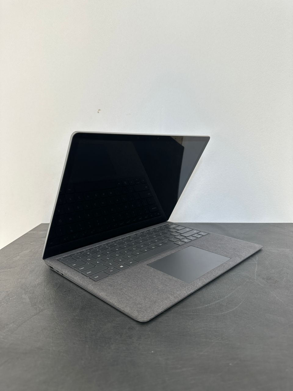 تبلت مایکروسافت مدل surface laptop 3